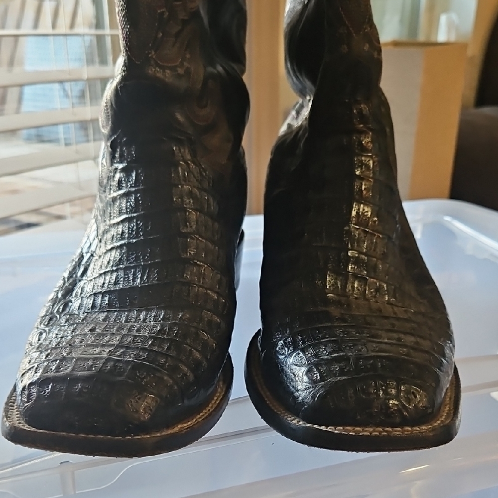 Lucchese Dark Leather Western Boots - Picture 5 of 11